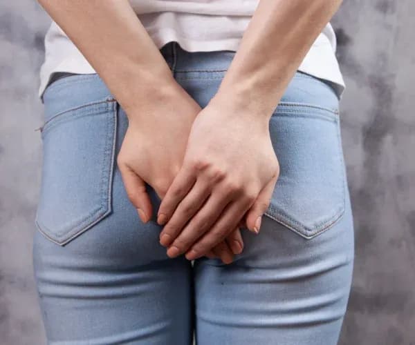 Makatta Akıntı ve Kötü Koku Hangi Hastalıkların Belirtisidir?