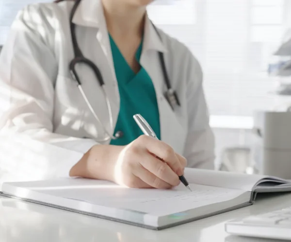Bayan Doktor İmkanı ile İstanbul'da Anal Fissür Tedavisi